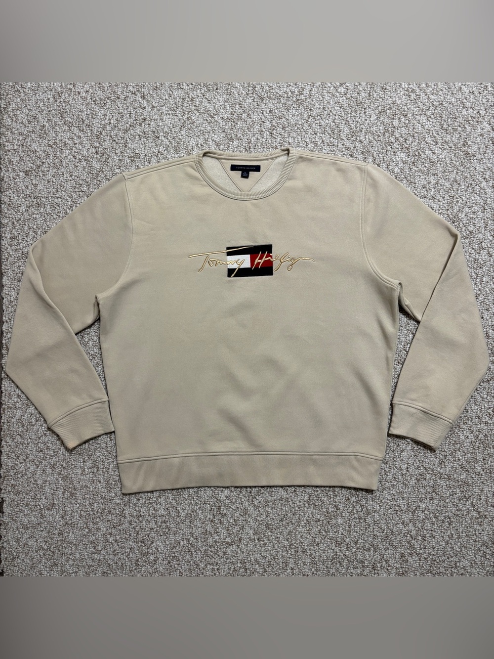 Tommy Hilfiger Men’s Embroidered Signature Flag Crewneck Sweatshirt Beige XL - Picture 2 of 11
